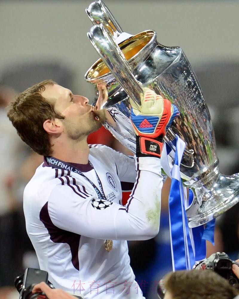 切赫:对于和欧冠最成功球队之一交手感到兴奋 切赫:对于和欧冠最成功球队之一交手感到兴奋